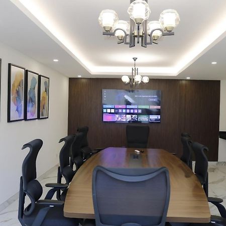 Yaya Hotel & Apartments Ναϊρόμπι Εξωτερικό φωτογραφία