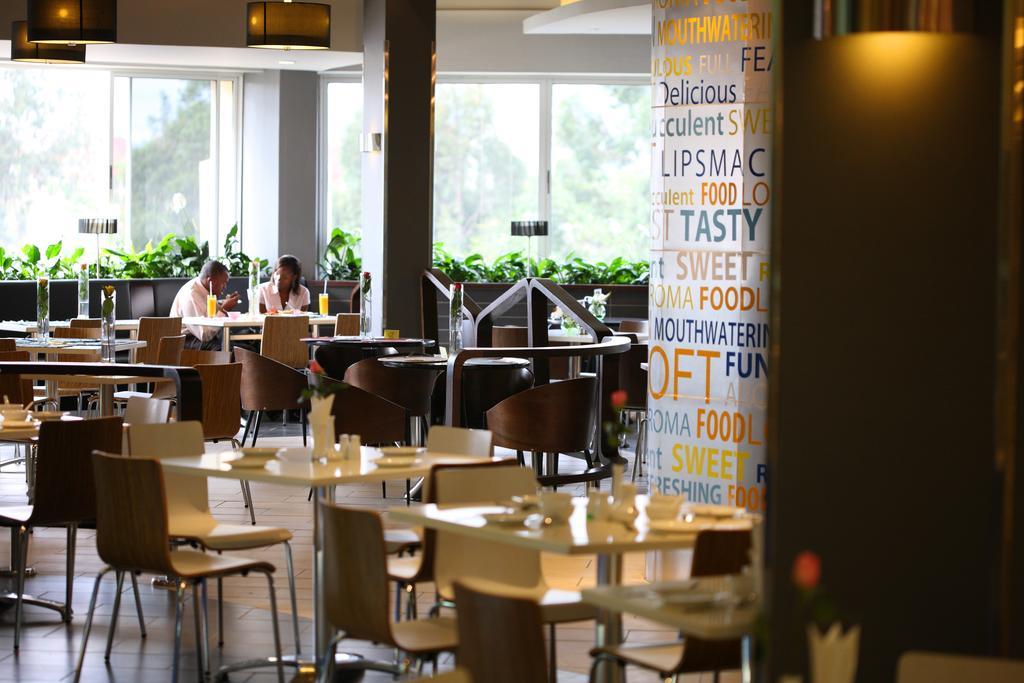 Yaya Hotel & Apartments Ναϊρόμπι Εξωτερικό φωτογραφία